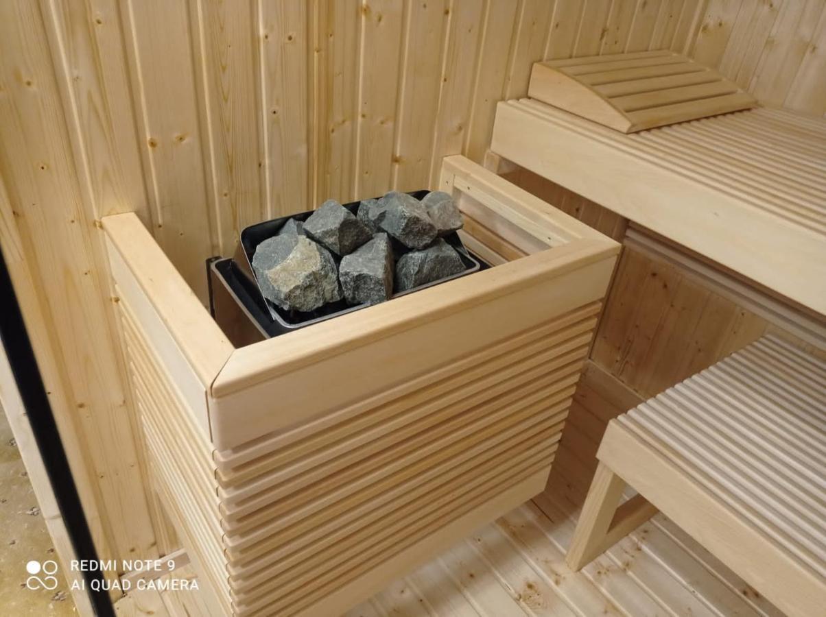 Jmr Royal -Luxury Rooms & Private Sauna Constanta Exterior photo