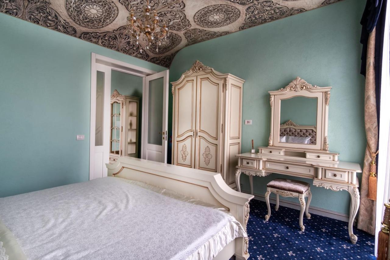 Jmr Royal -Luxury Rooms & Private Sauna Constanta Exterior photo